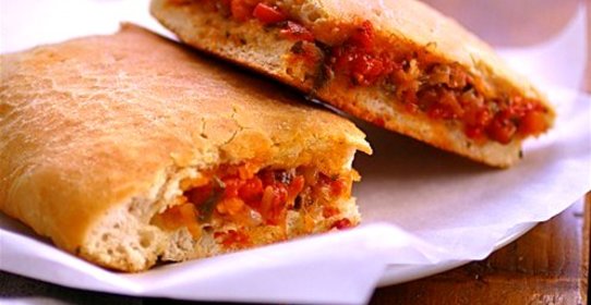 Пирог с помидорами