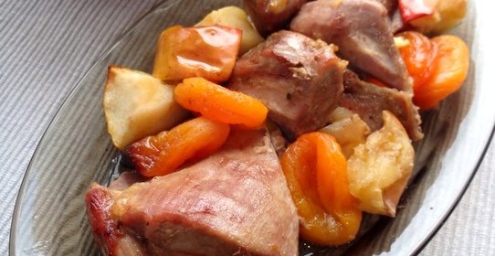 Индейка кусочками, запеченная в духовке