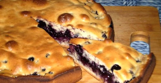 Бисквит с черникой