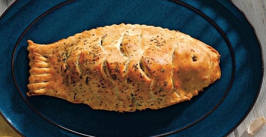 Пирог с дорадой и травами