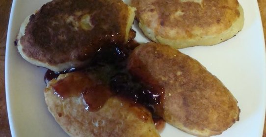 Манные биточки с киселем