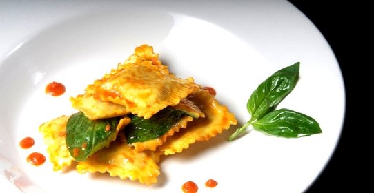 Равиоли с моцареллой