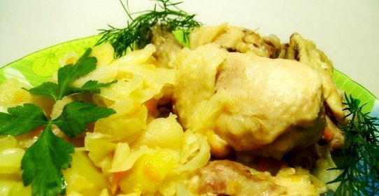 Курица с капустой в духовке