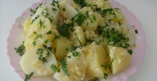 Картофель с чесноком