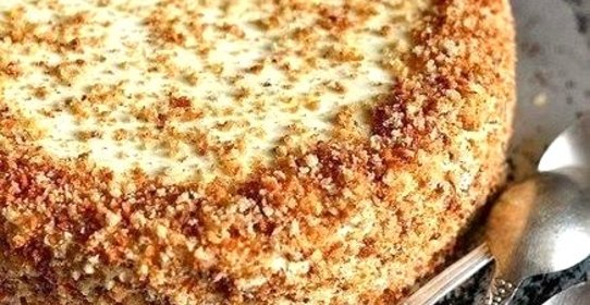 Банановый торт с орехами