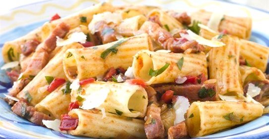 Букатини а‑ля аматричана