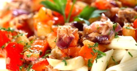 Паста с тунцом и сельдереем