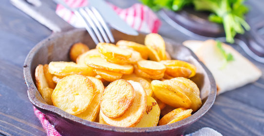 Жареный картофель с луком