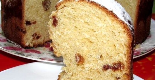 Кулич с изюмом