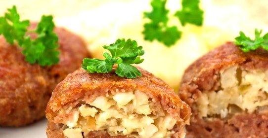 Зразы (котлетки с яичной начинкой)