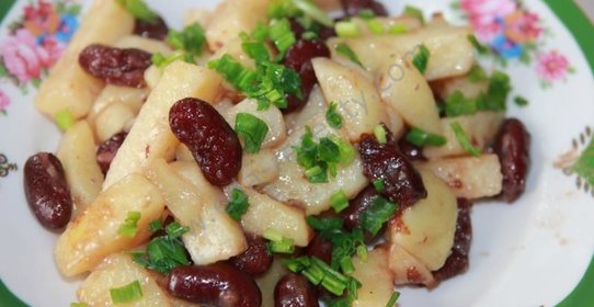 Тушеный картофель с фасолью