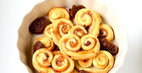 Слойки с джемом