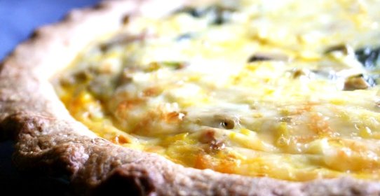 Пирог охотничий с лесными грибами