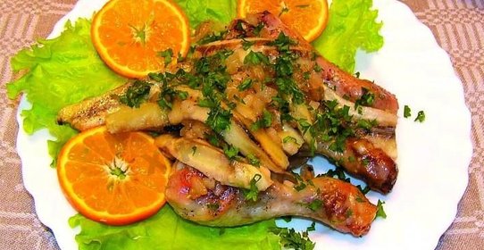 Куриные ножки с бананами