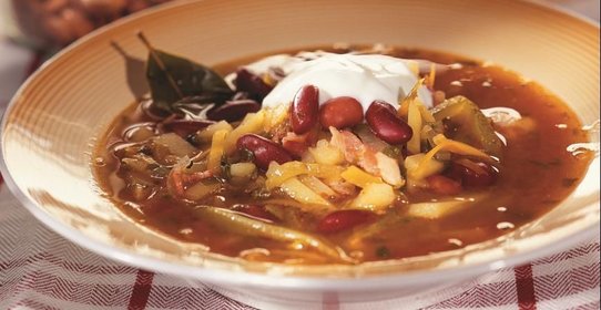 Рассольник с фасолью и беконом