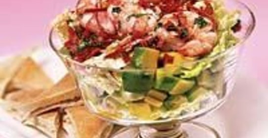 Креветочный коктейль с томатно-кориандровой заправкой