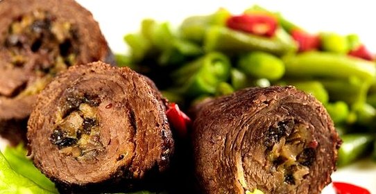 Мясные рулетики с грибами