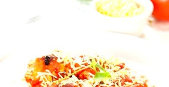 Яйца в томатном соусе