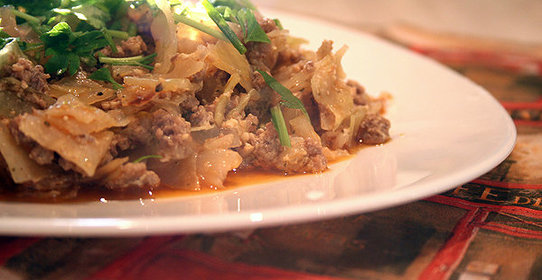 Тушеная капуста под соусом