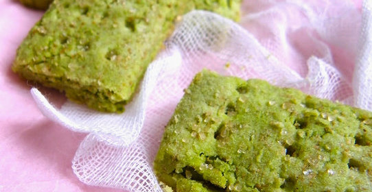 Хрустящее печенье с зеленым чаем