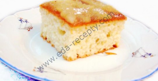 Пушистый пирог с грушей