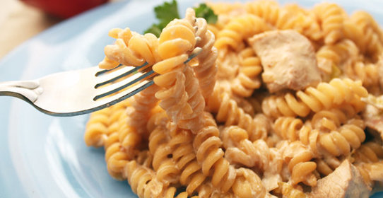 Паста с индейкой в сливочном соусе