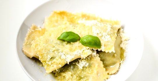 Равиоли со шпинатом и рикоттой