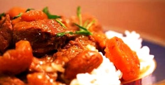 Баранина тушеная с луком