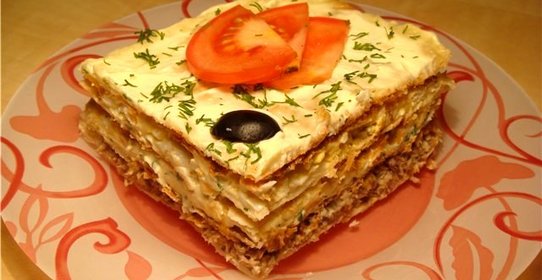 Слоеный пирог с рыбной консервой