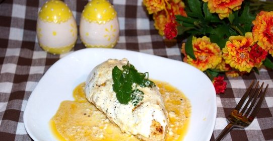 Куриная грудка под соусом