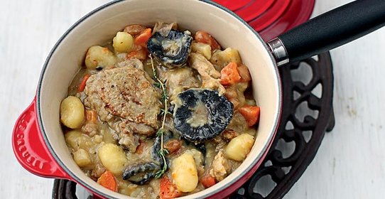 Рагу из цесарки с шампиньонами и ньокками