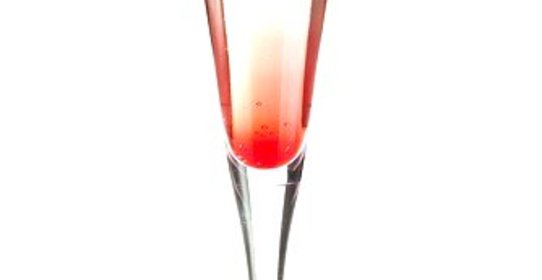 Новогодний клубничный коктейль с шампанским