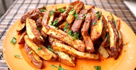 Запеченный картофель в соусе