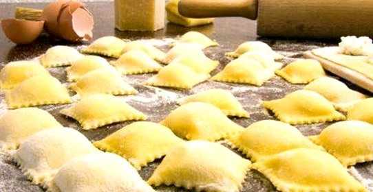 Равиоли с сыром и базиликом