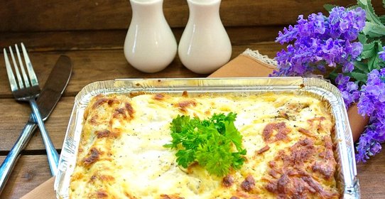 Макароны, фаршированные фаршем и сыром, в духовке