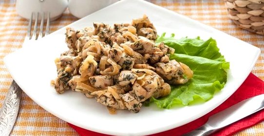 Куриное филе в сметане с укропом