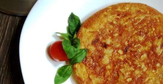 Испанская тортилья с картофелем и луком