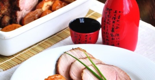 Свинина запеченая с яблоками по-шанхайски