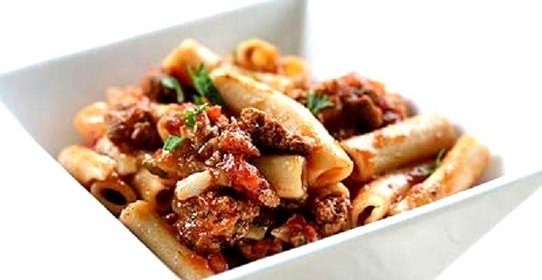 Макароны с тушенкой по‑деревенски