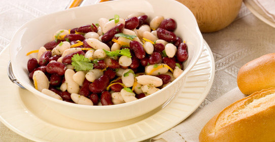 Салат из фасоли с орехами