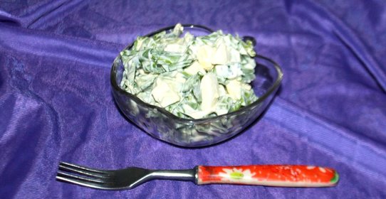 Весенний салат из черемши