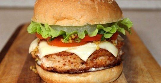 Бургер с ананасом и медовой горчицей