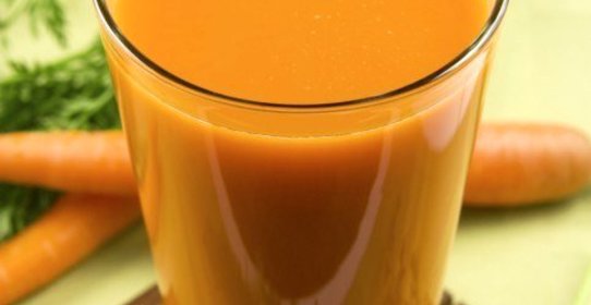 Капустно-морковный сок с имбирем