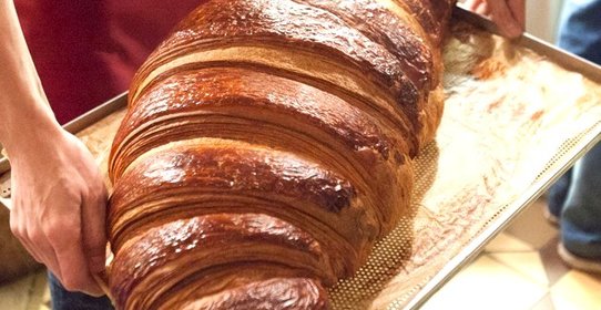 Гигантский круассан