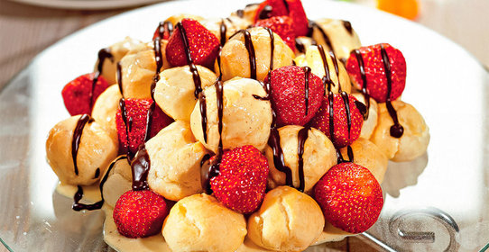 Торт из профитролей