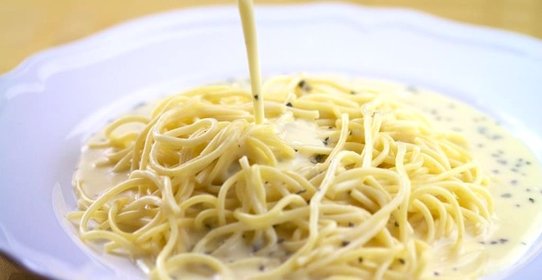 Макароны под соусом бешамель