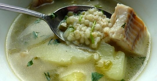 Рыбный суп с перловкой