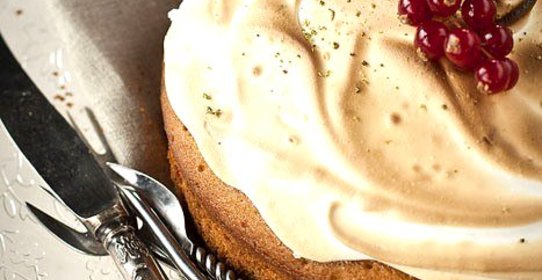 Лимонный пирог с малиной