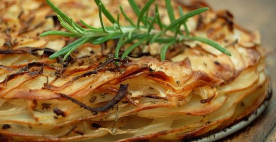 Слоеный пирог с картошкой