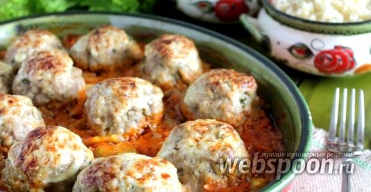 Тефтели с булгуром на овощной подушке